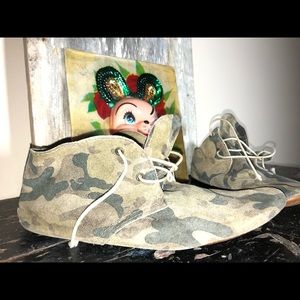 Camo booties